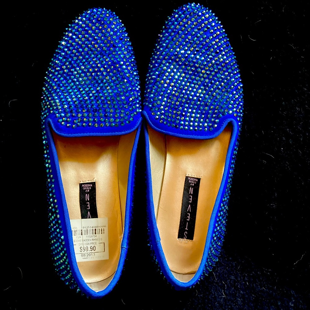 Steven By Steve Madden. Blue Fabric Beaded Rhinestone Loafers. 9M